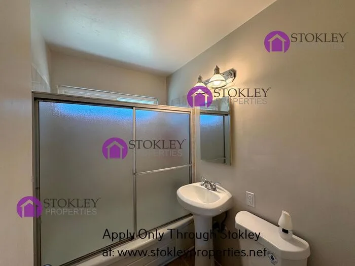 1560 Pine St Concord, CA 94520 photo 5