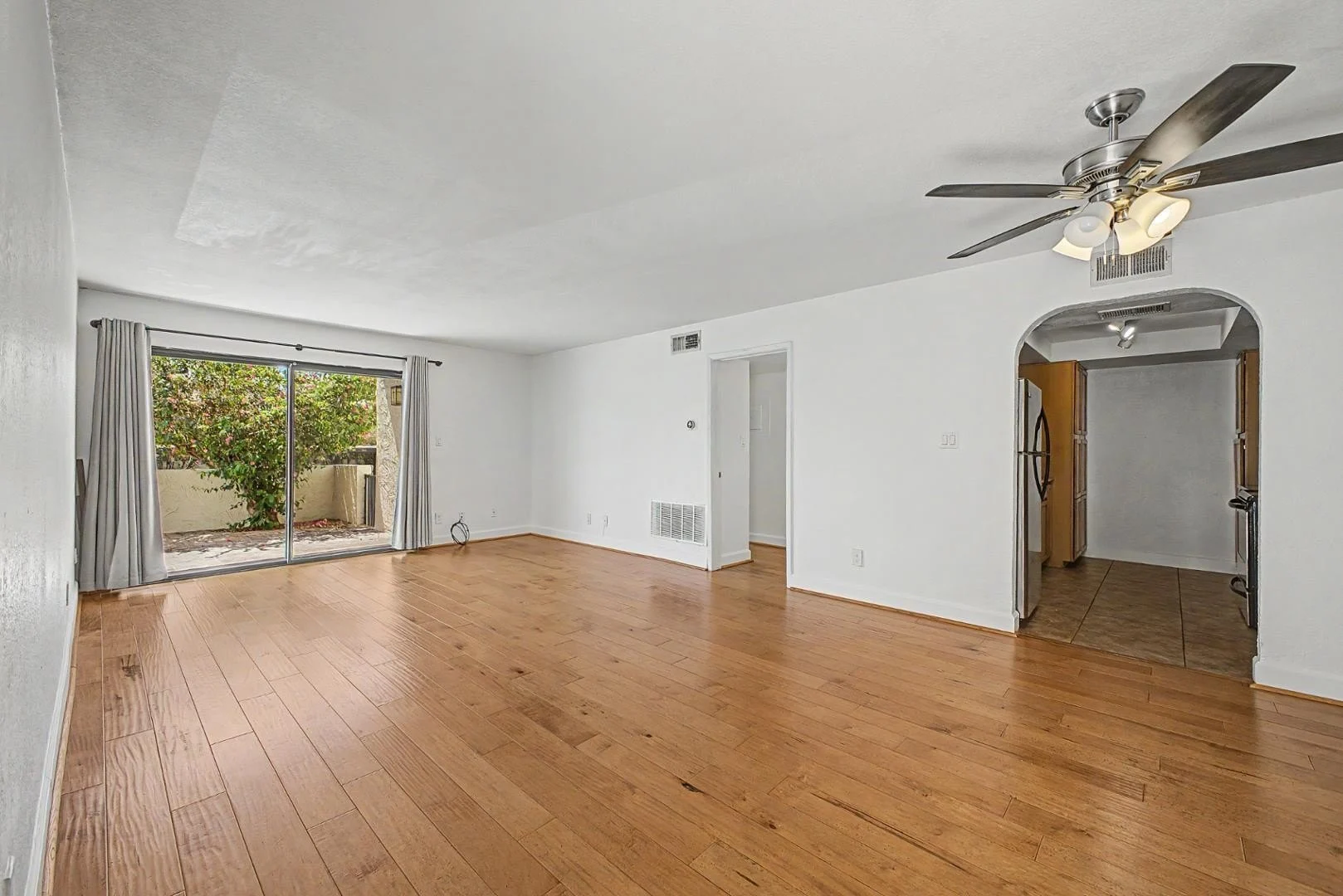 3825 E Camelback photo 5