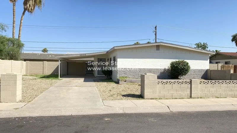 5936 W Seldon Ln photo 4