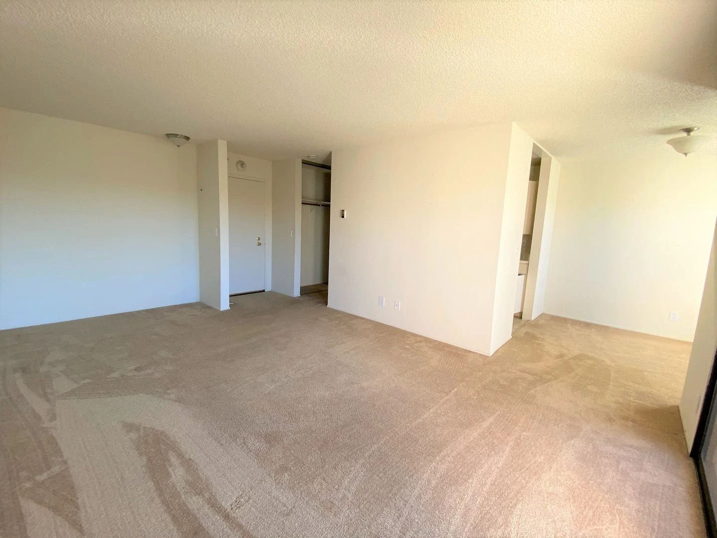 4 Commodore Dr Emeryville, CA 94608 photo 3