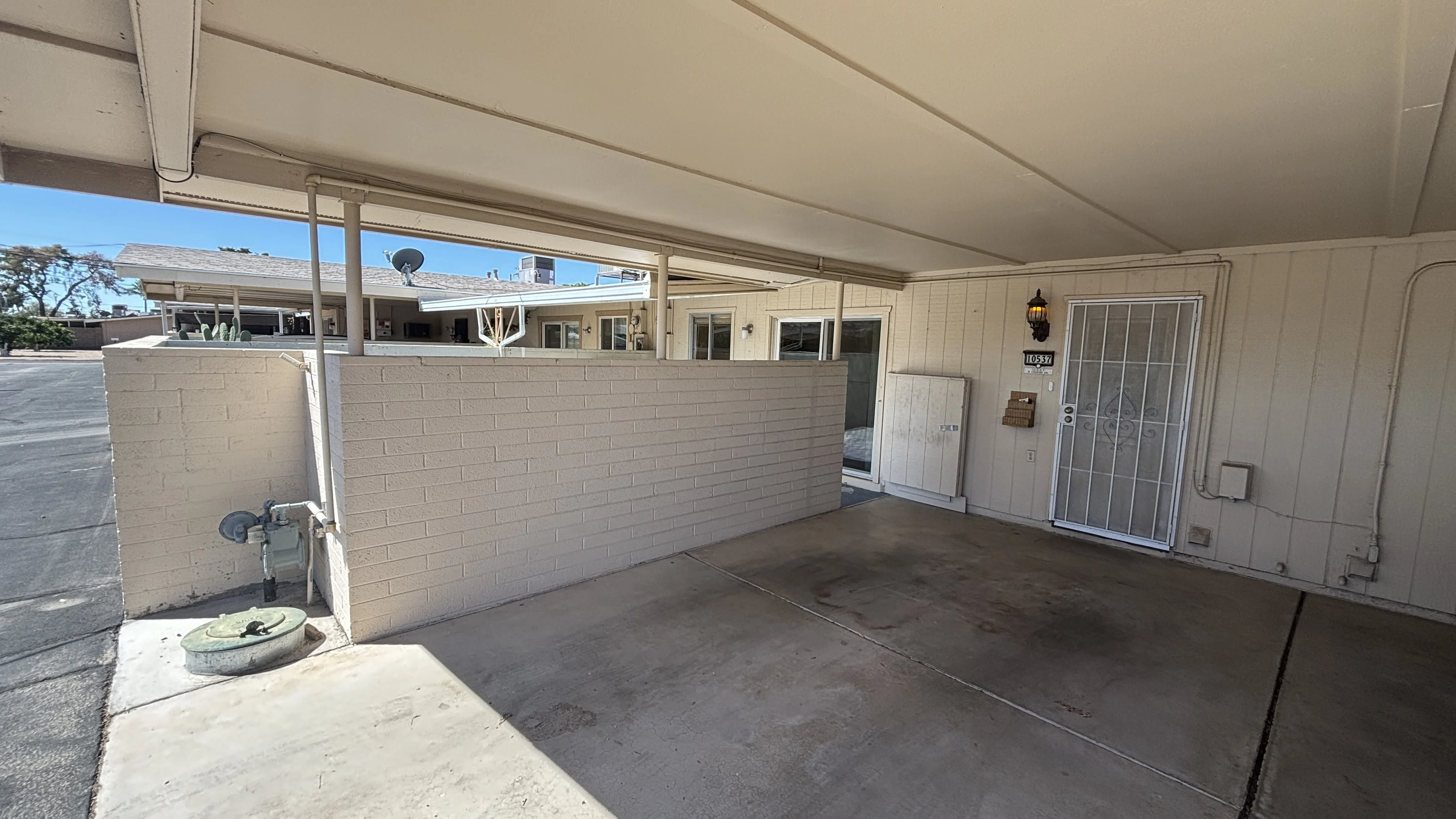 10537 W Coggins Dr photo 3