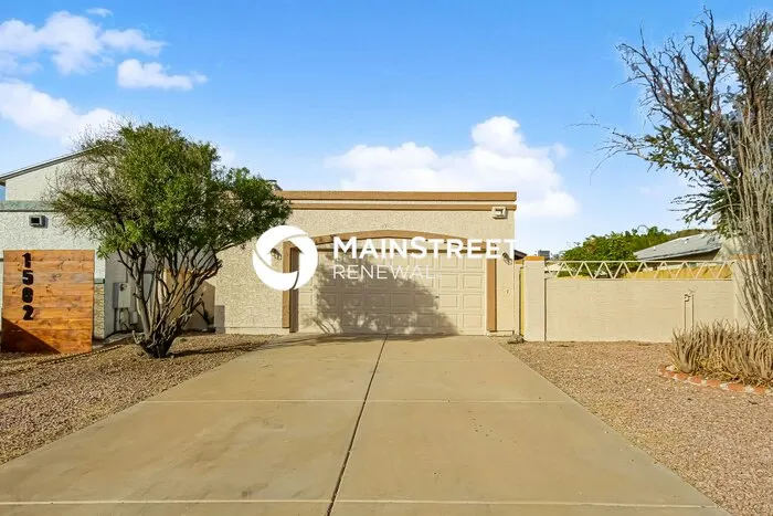 1506 E Wescott Dr Phoenix, AZ 85024 photo 4