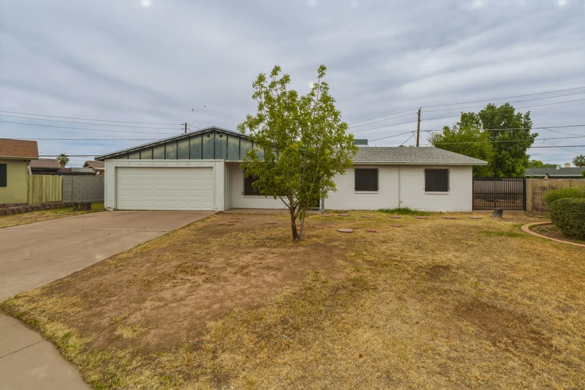 3636 W Keim Dr Phoenix, AZ 85019 photo 2
