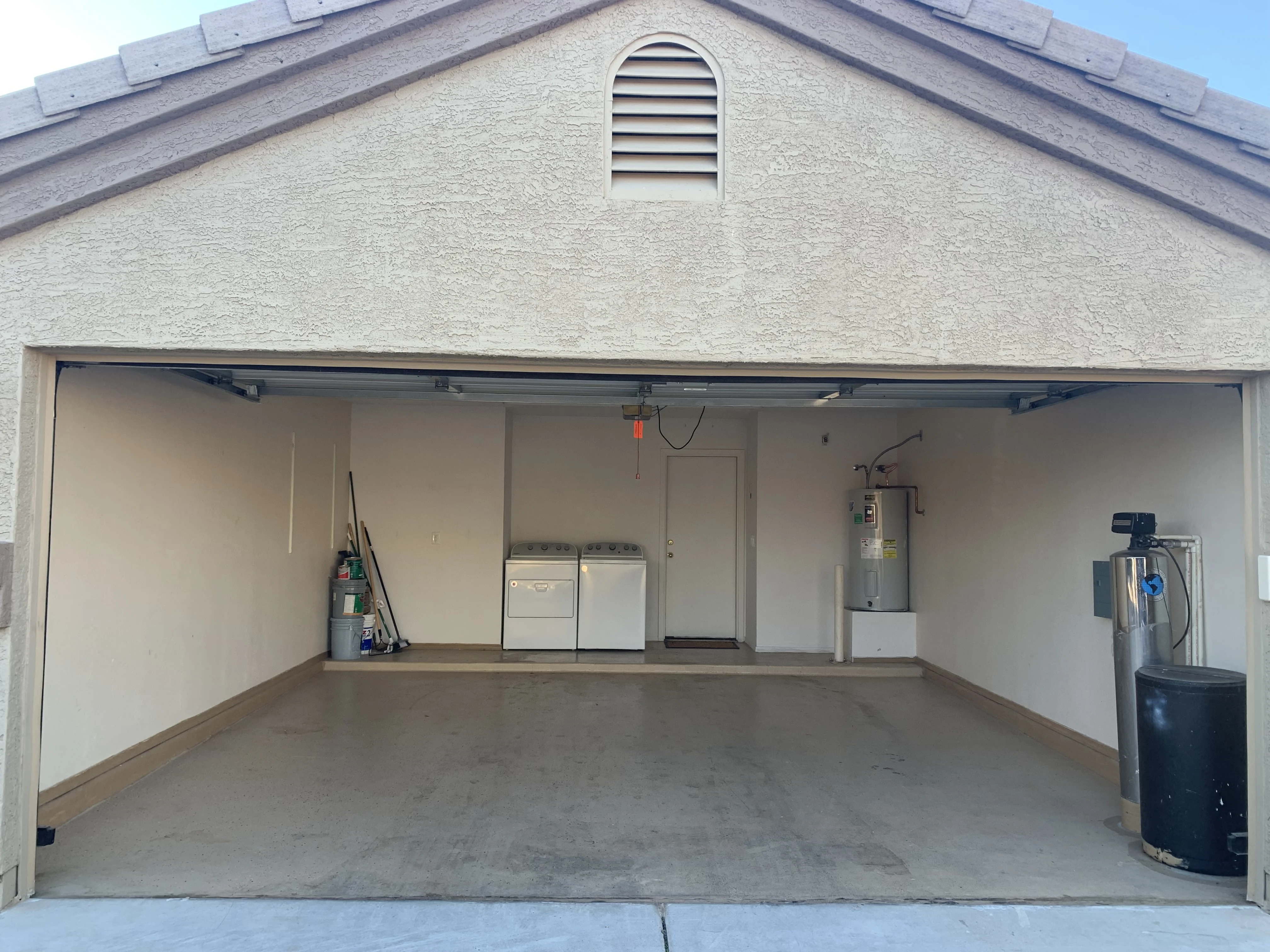 43923 W Wild Horse Trail photo 2
