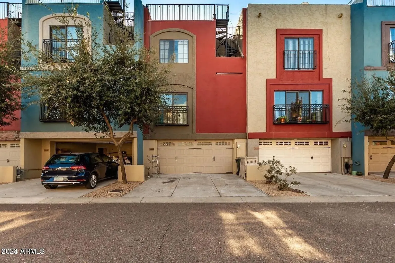 3447 E Lance Lane photo 2