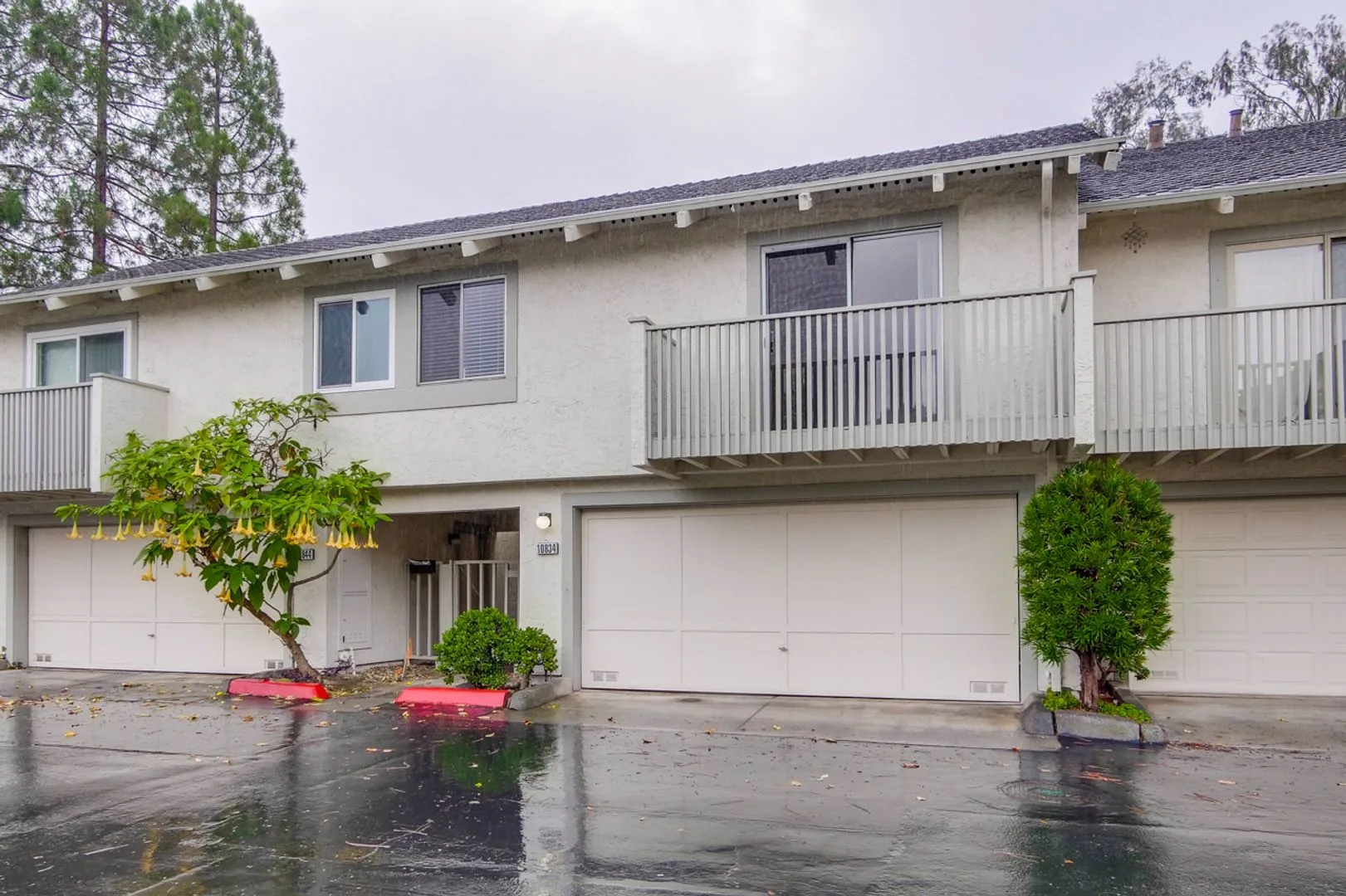 Wow! What a Great Home! Available Now! photo 4