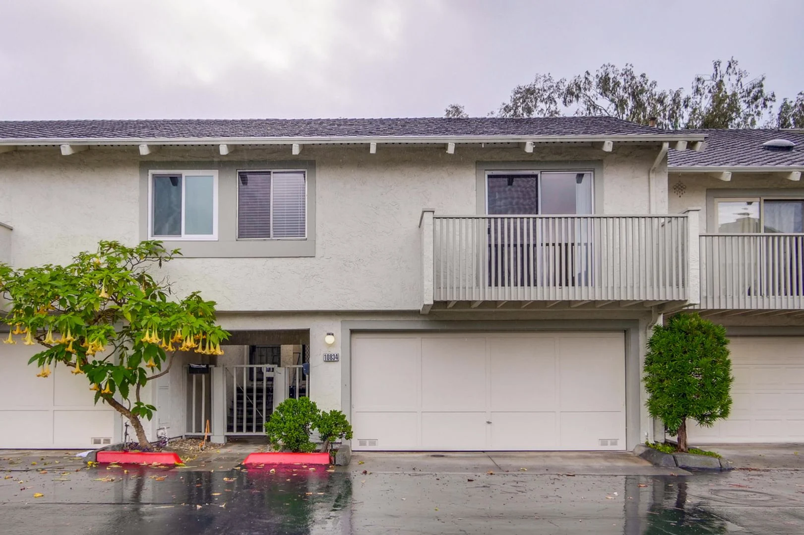 Wow! What a Great Home! Available Now! photo 3