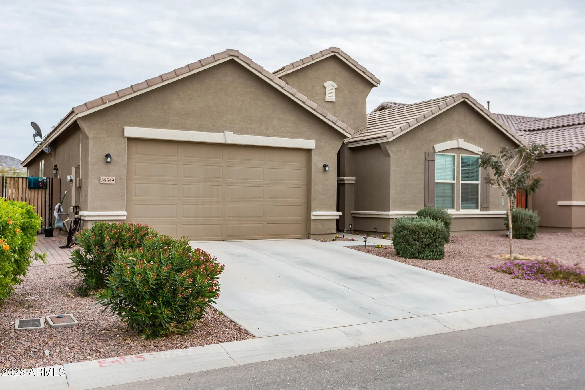 35549 N Bandolier Dr San Tan Valley, AZ 85144 photo 5
