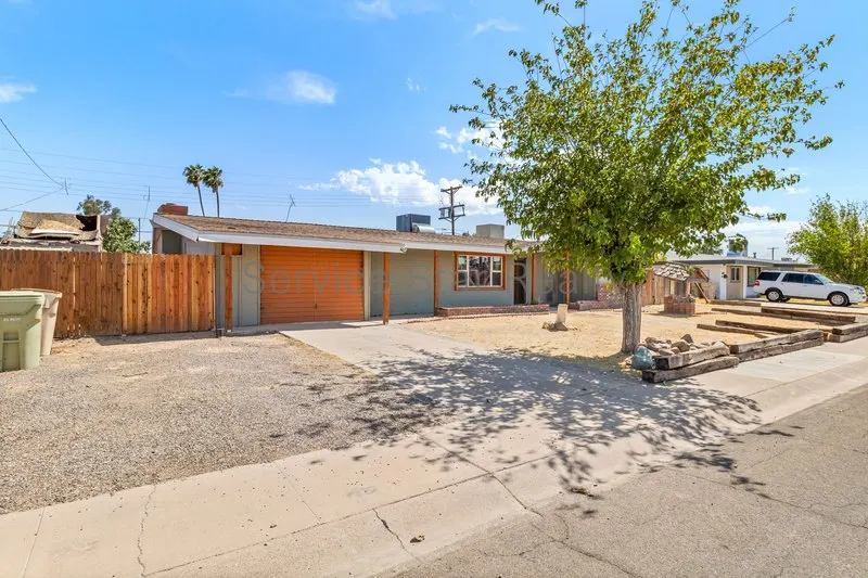 5939 W Orange Dr photo 4