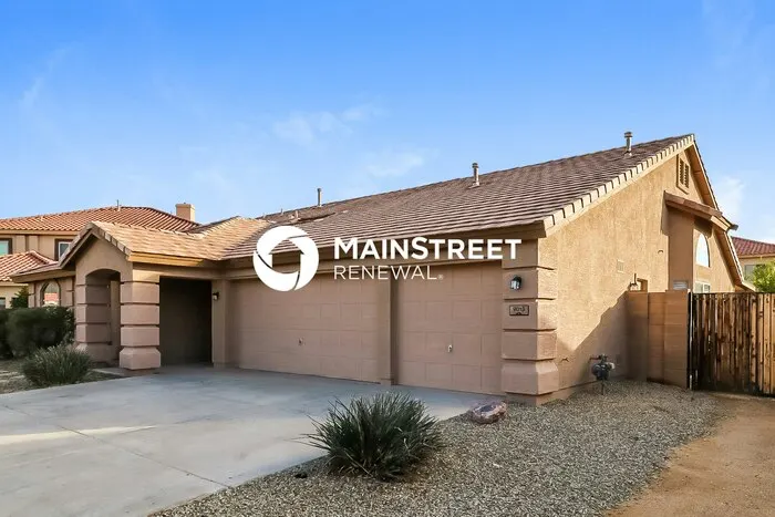 9015 S 50th Ln photo 5