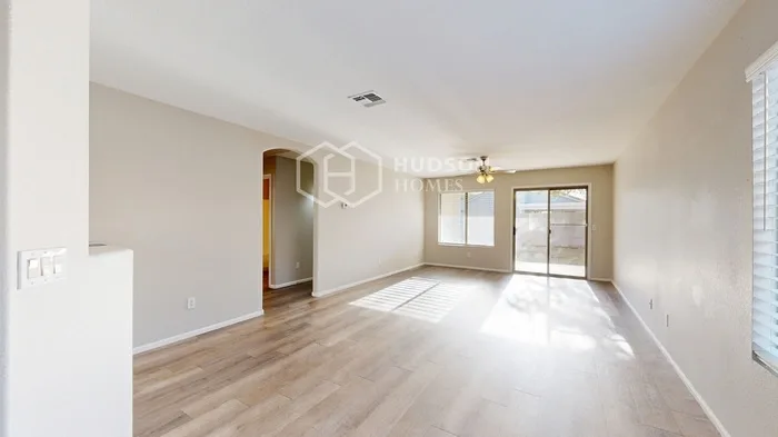 39907 N Fazio Ln photo 4