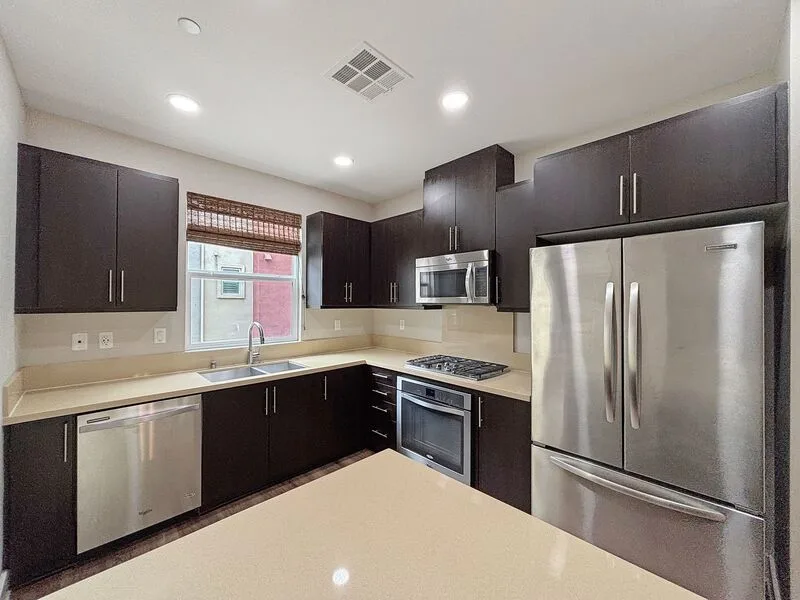 7911 Modern Oasis Dr photo 5