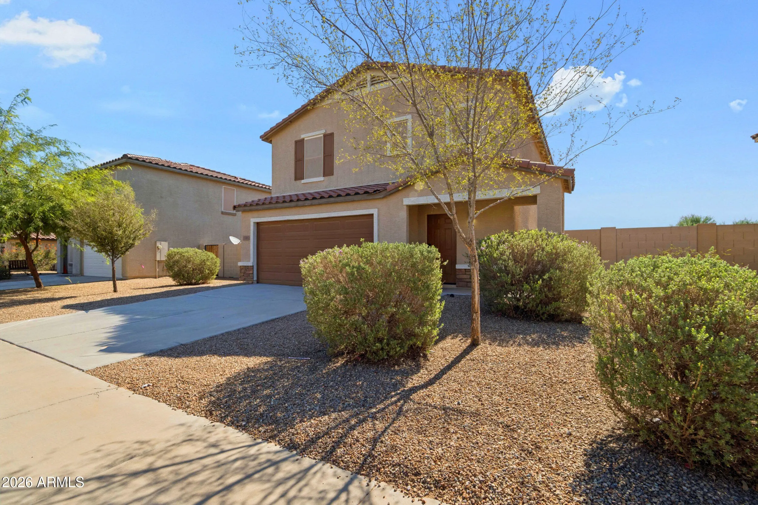 1748 N Logan Ln photo 3