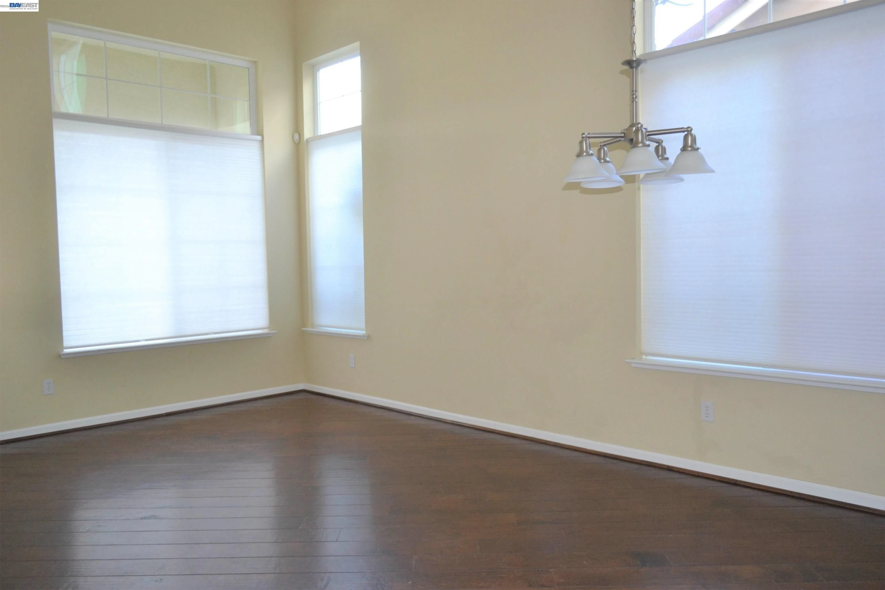 1336 TIFFANY DR photo 4