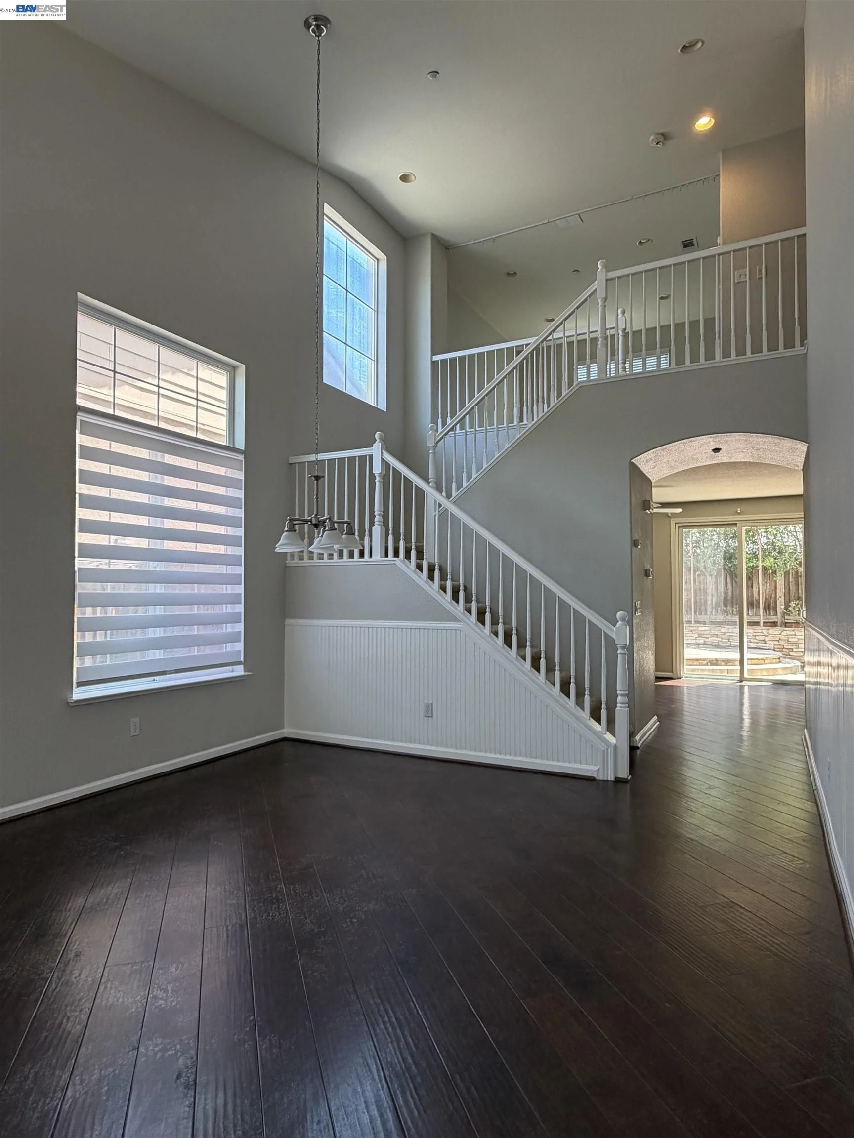 1336 TIFFANY DR photo 2