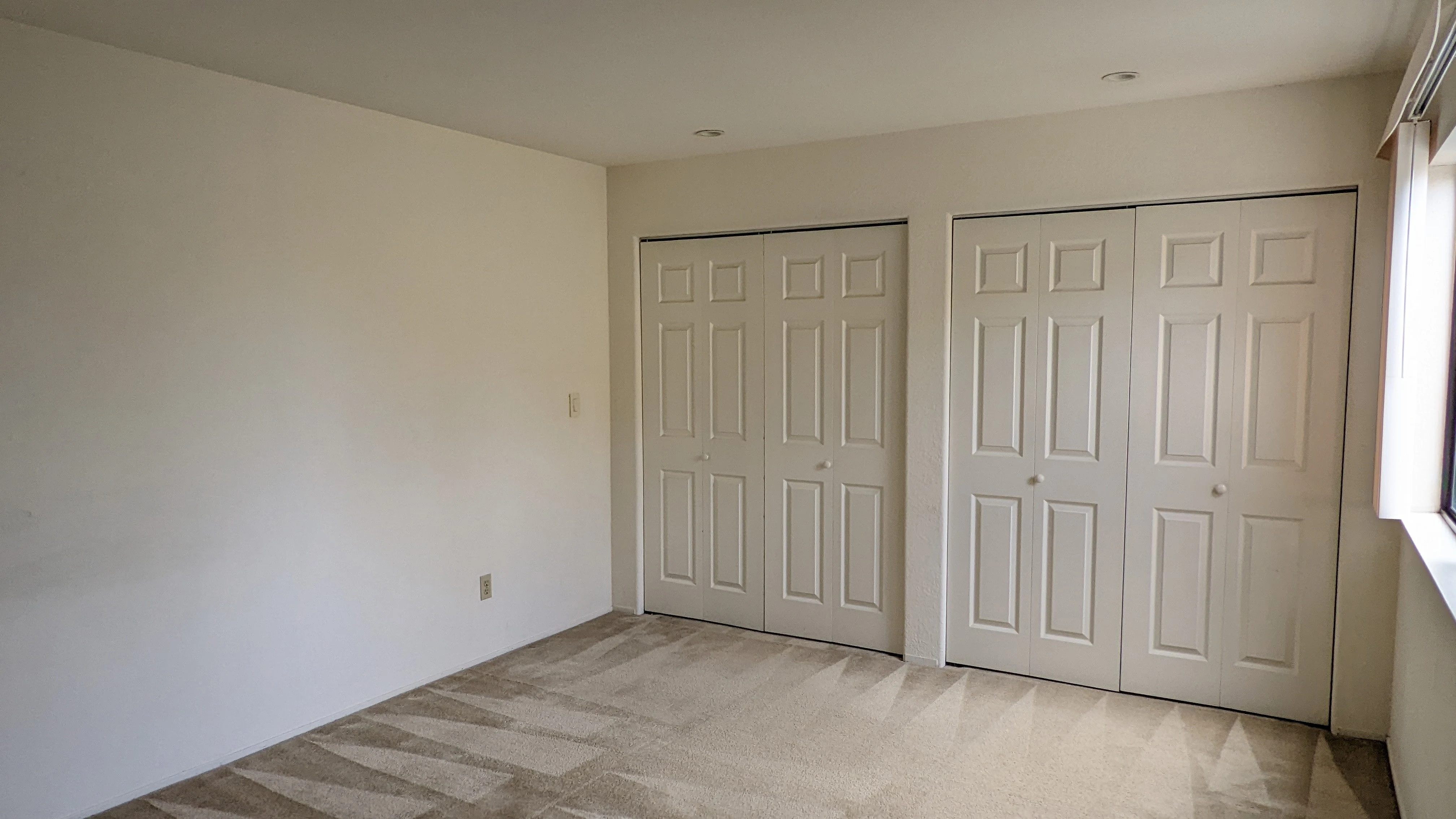 949 Courtland Court photo 5