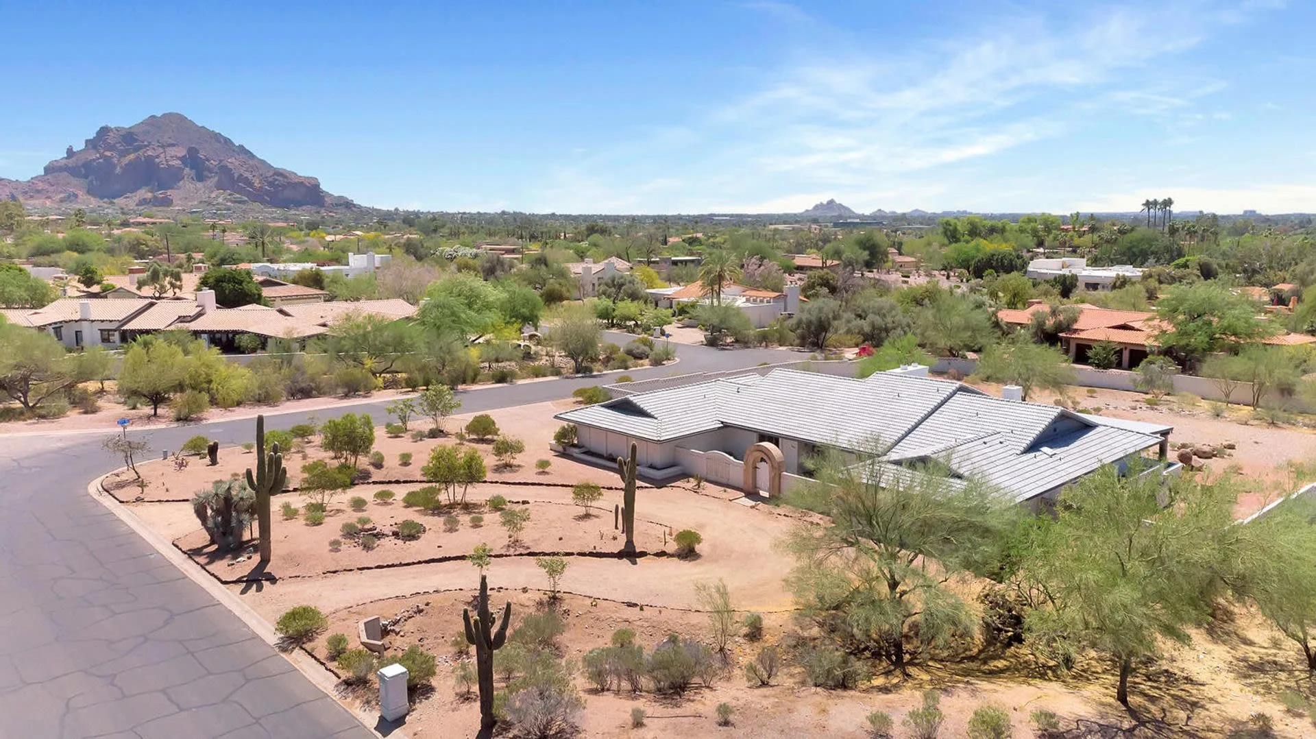3411 E Valley Vista Ln Paradise Valley, AZ 85253