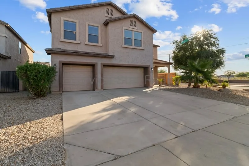 30191 W Mulberry Dr photo 3