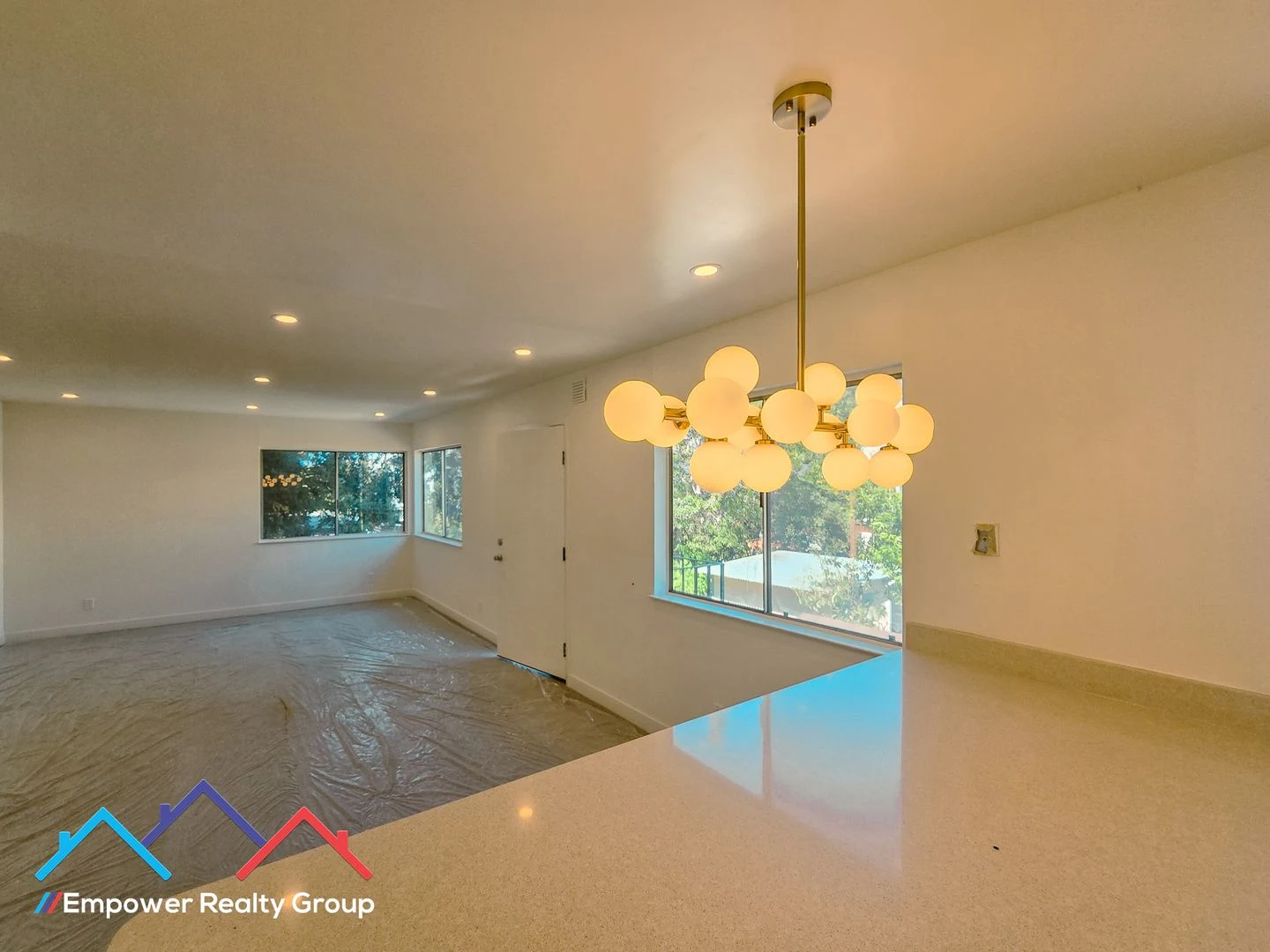 1512 Mozart St photo 5