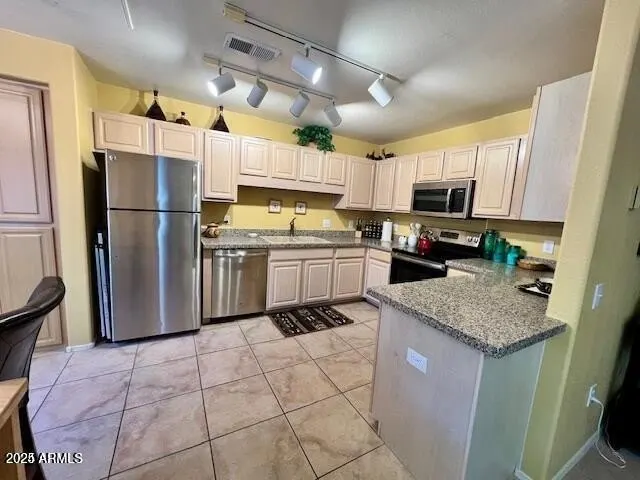15151 N Frank Lloyd Wright Blvd Scottsdale, AZ 85260 photo 3