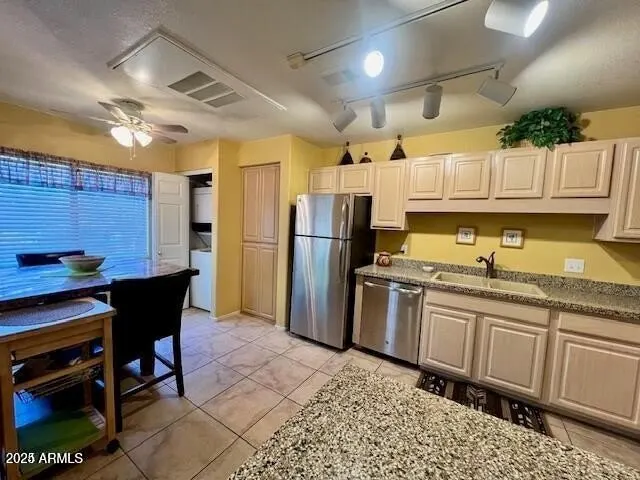 15151 N Frank Lloyd Wright Blvd Scottsdale, AZ 85260 photo 4