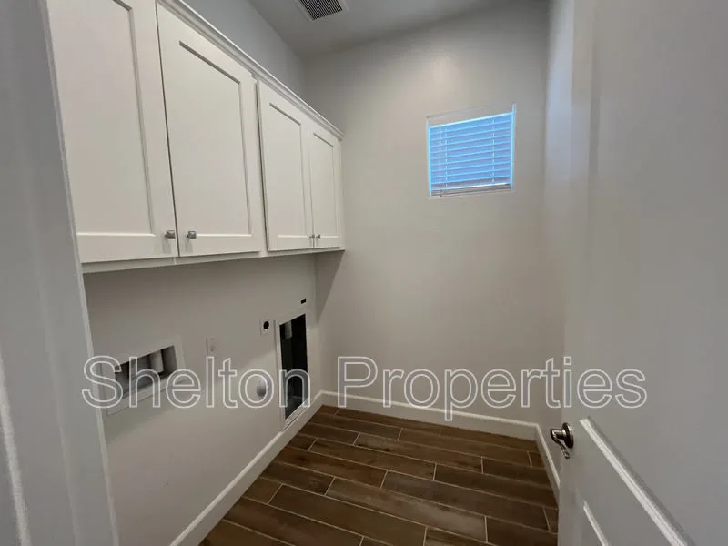 20711 W Medlock Dr Buckeye, AZ 85396 photo 3