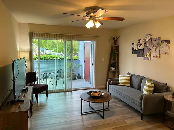 Windemere Apartments photo 2