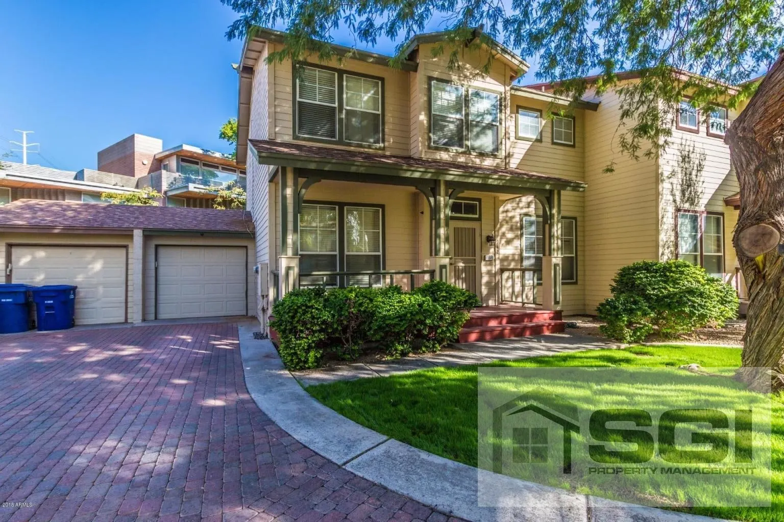 942 S Ash Ave photo 4