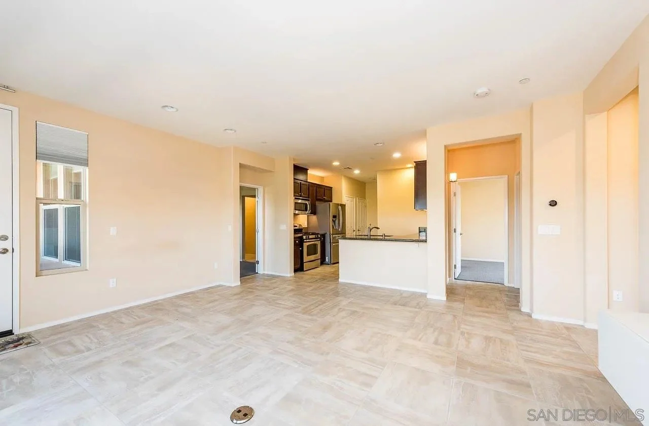11130 Taloncrest Way San Diego, CA 92126 photo 3