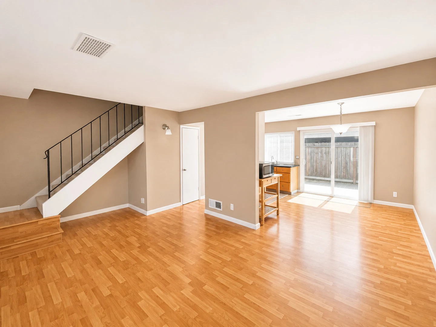 Lovely 2-bedroom Home Located In Fremont! – Cabrillo Neighborhood! photo 4