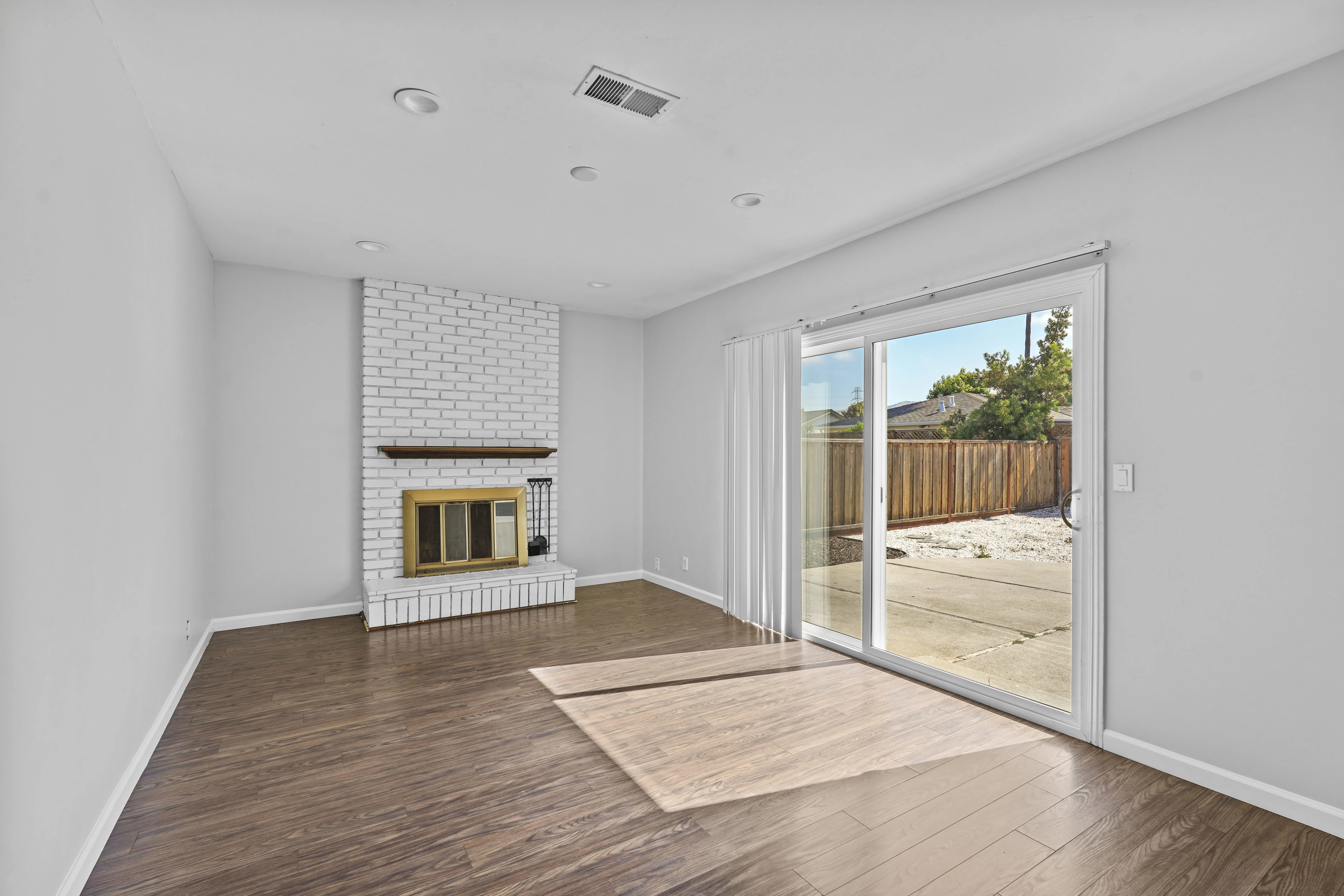 2869 Fairfax Ct photo 3