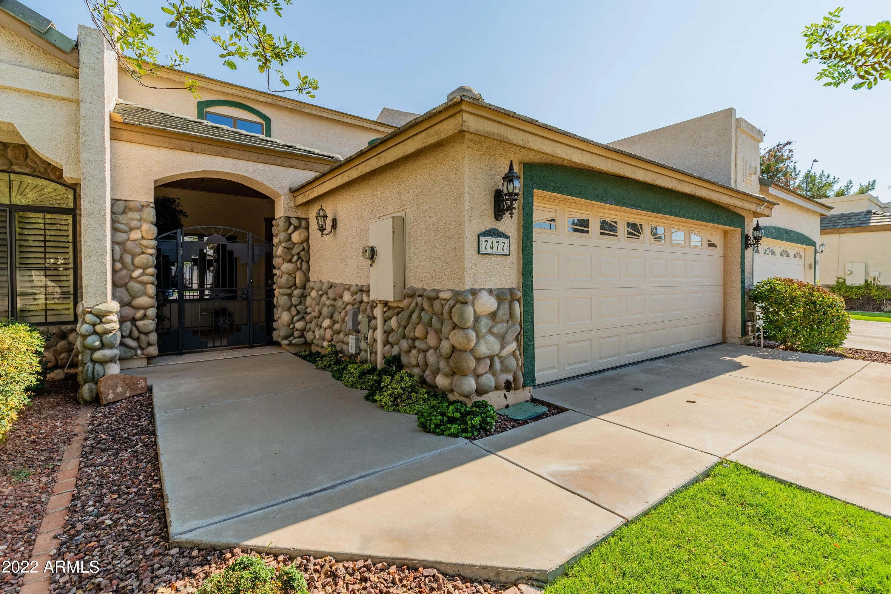 7477 W DENARO Drive photo 5