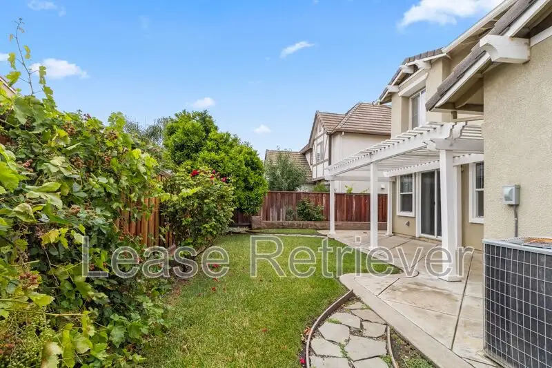 223 W Prosperidad Way photo 5