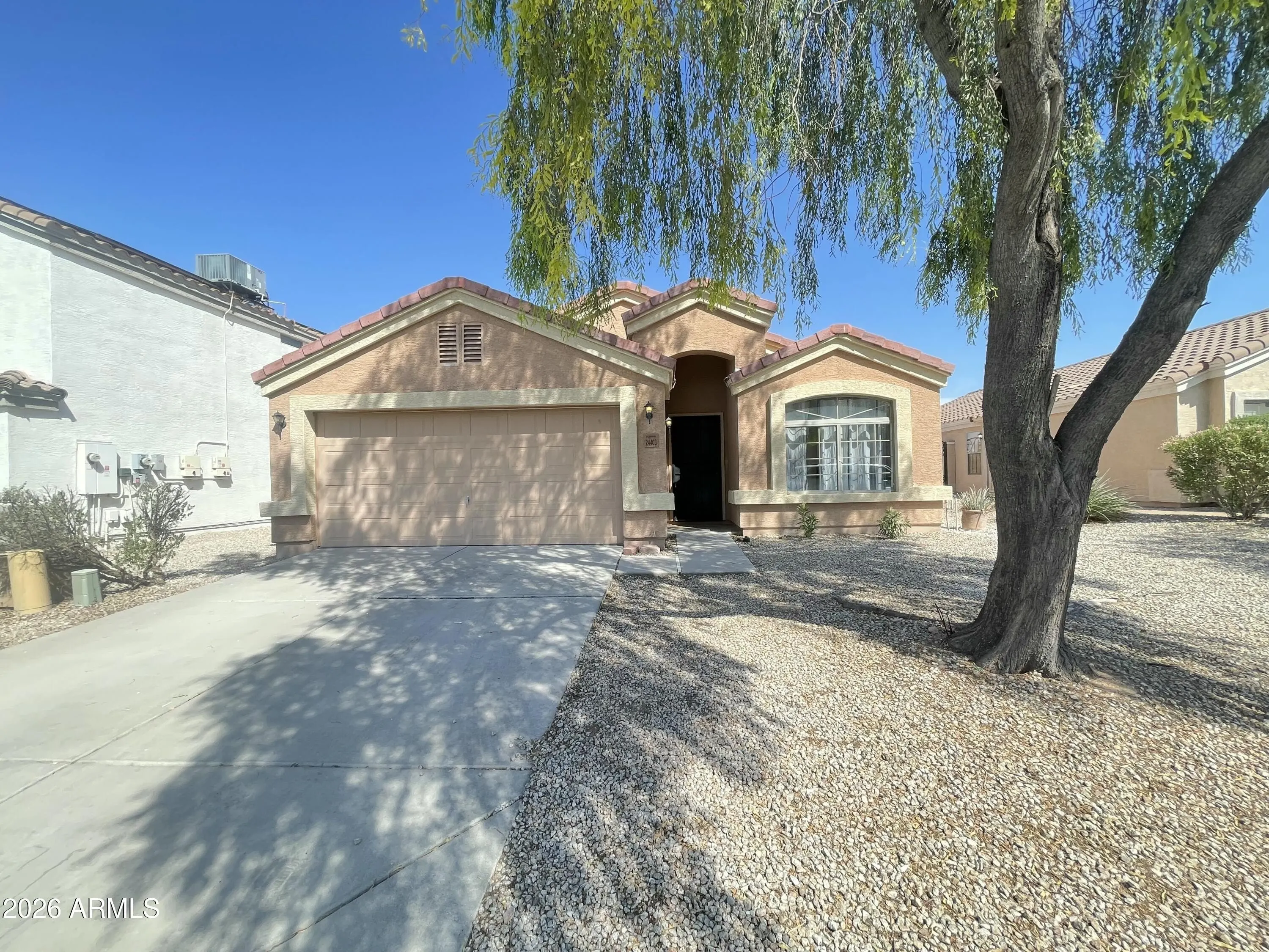 24403 N Oasis Blvd photo 2