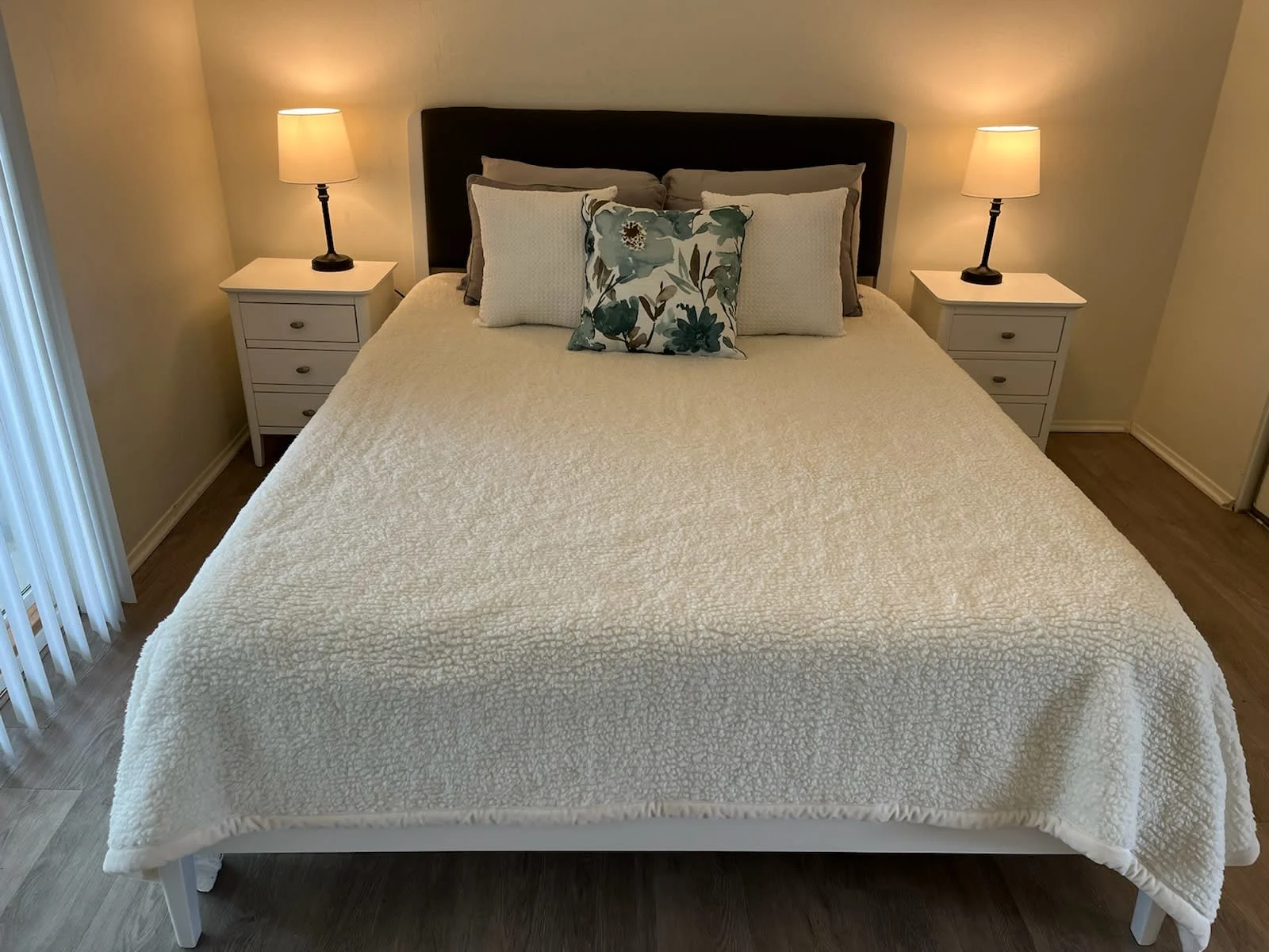 3247 Calle Osuna photo 3