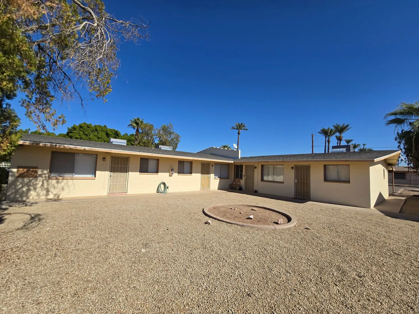 2019 N 49th St Phoenix, AZ 85008 photo 2