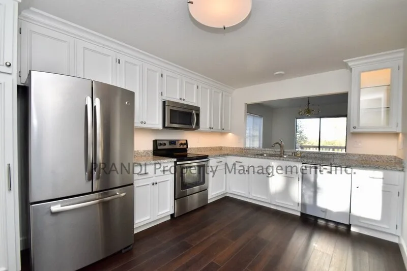 920 Arlene Way photo 2