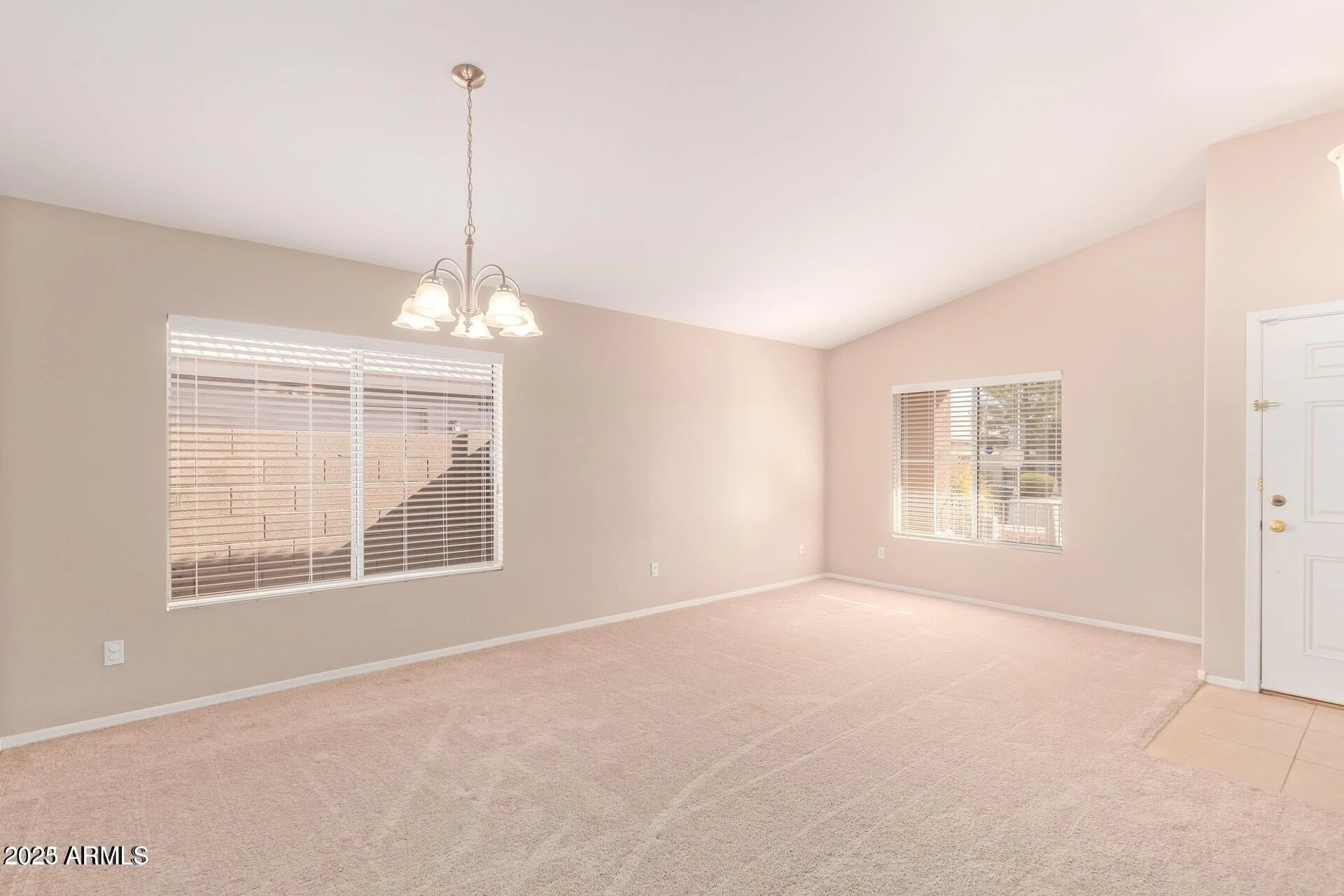 3570 S Moccasin Trail Gilbert, AZ 85297 photo 4