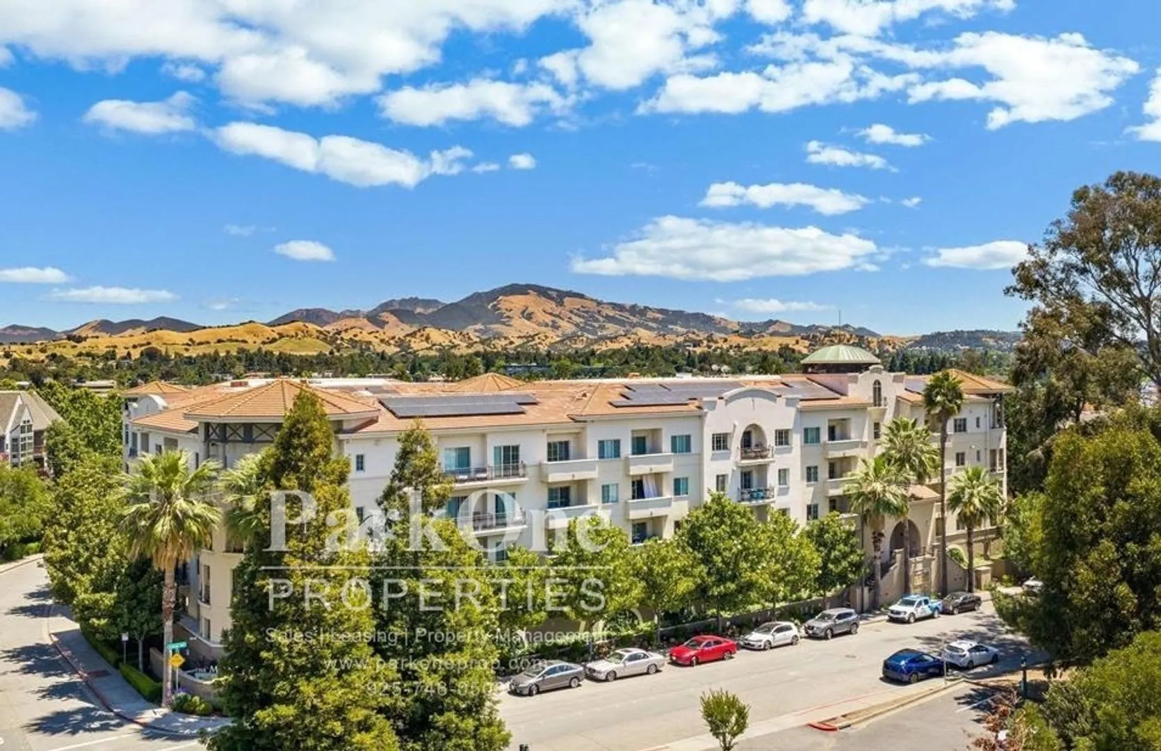 Nicely Updated Condo in Downtown Walnut Creek