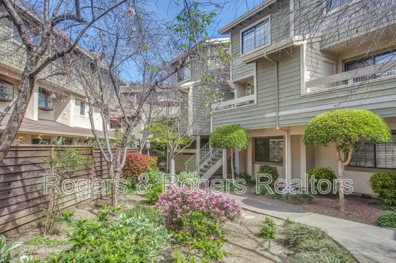 6977 Chantel Ct San Jose, CA 95129 photo 2