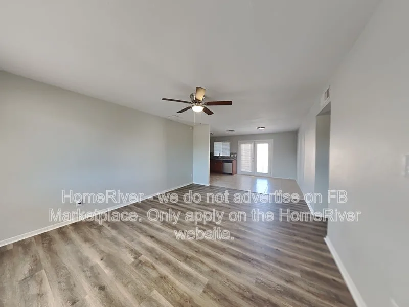 3214 W Michelle Dr photo 5