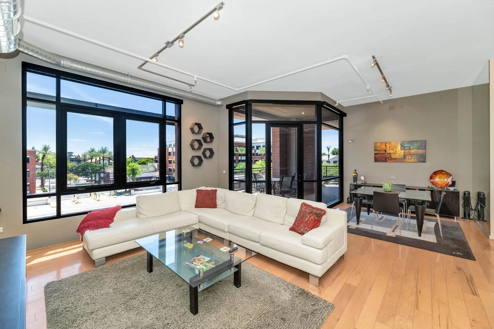 Rates Vary: $2,995 - $7,495 photo 4