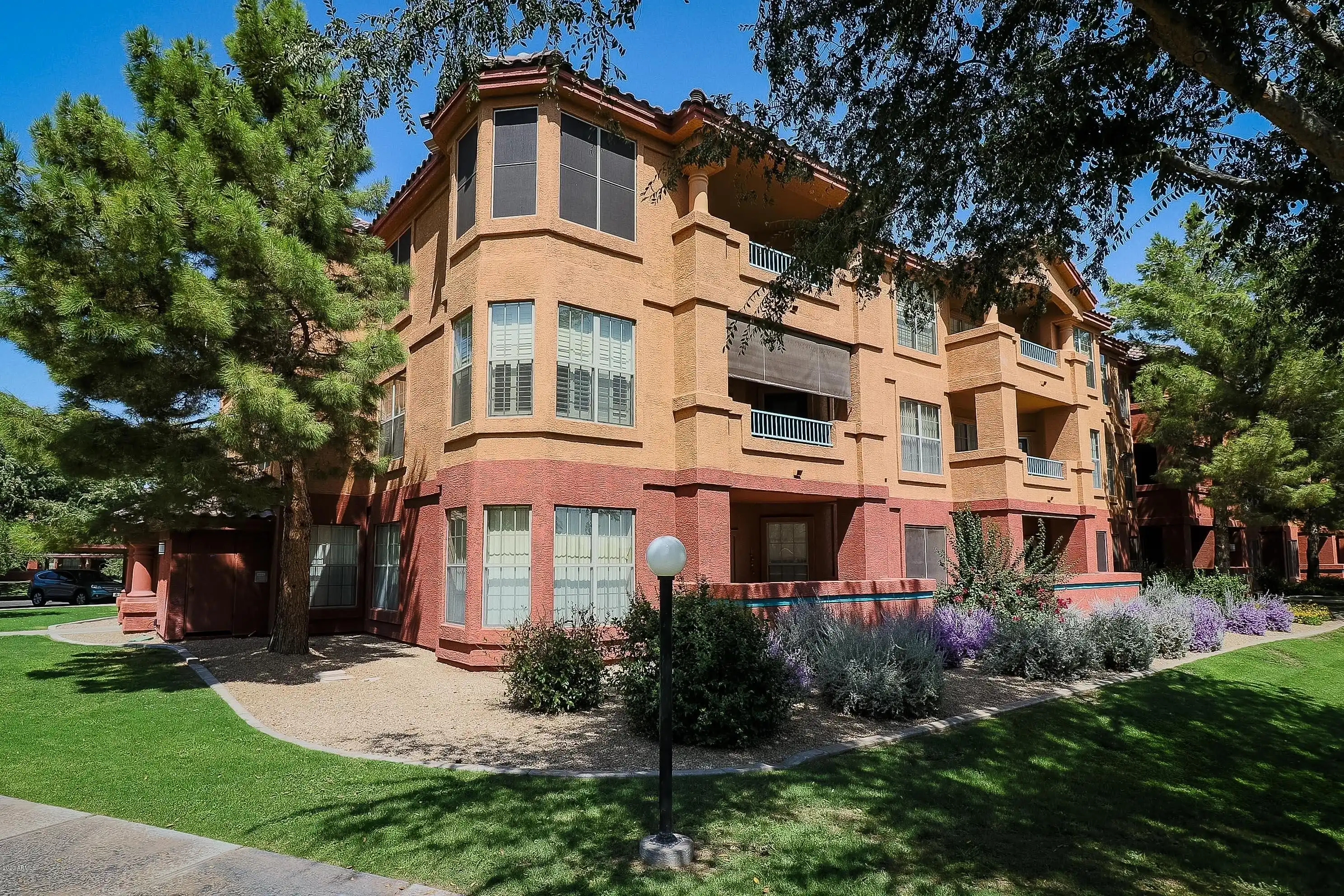 14950 W Mountain View Blvd photo 2