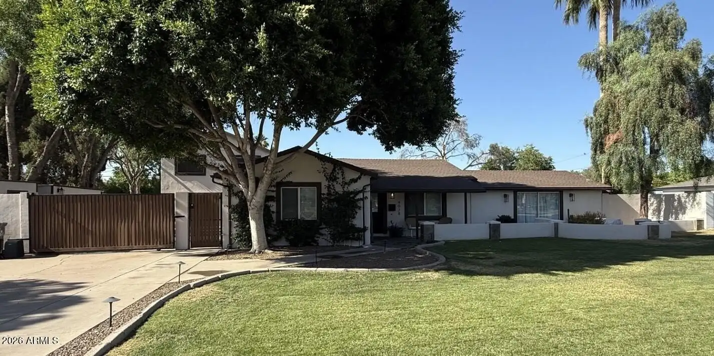 4028 E Lewis Avenue photo 2