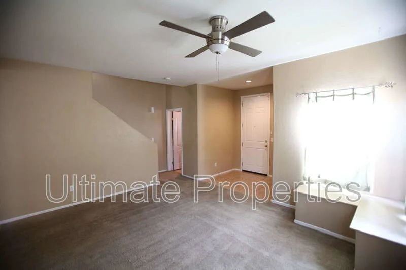 6376 W Ruth Ave photo 5