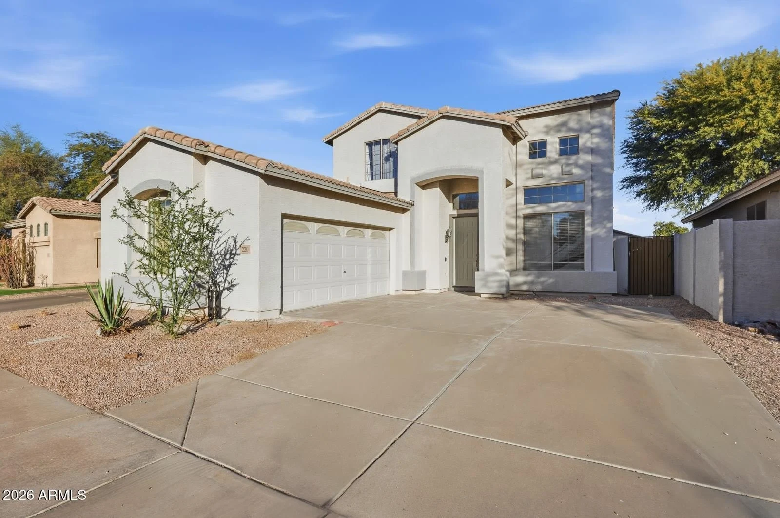 220 W BEECHNUT Place photo 4