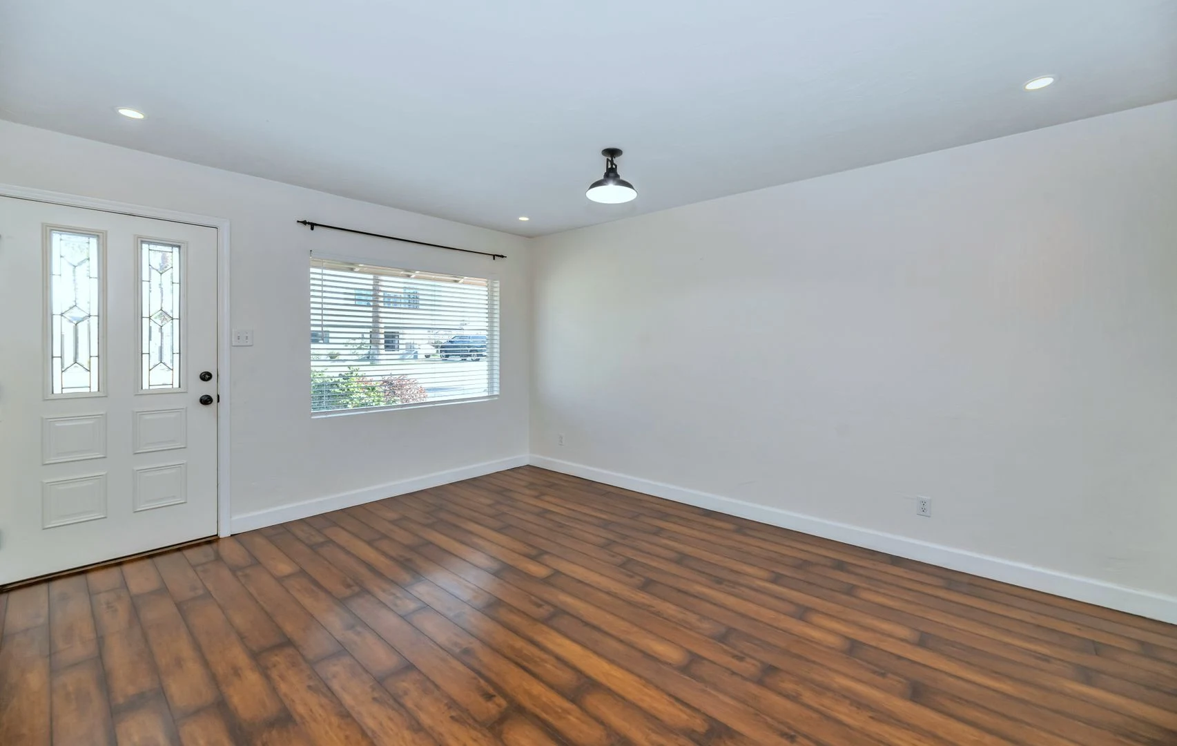 2501 E Highland Ave Phoenix, AZ 85016 photo 2