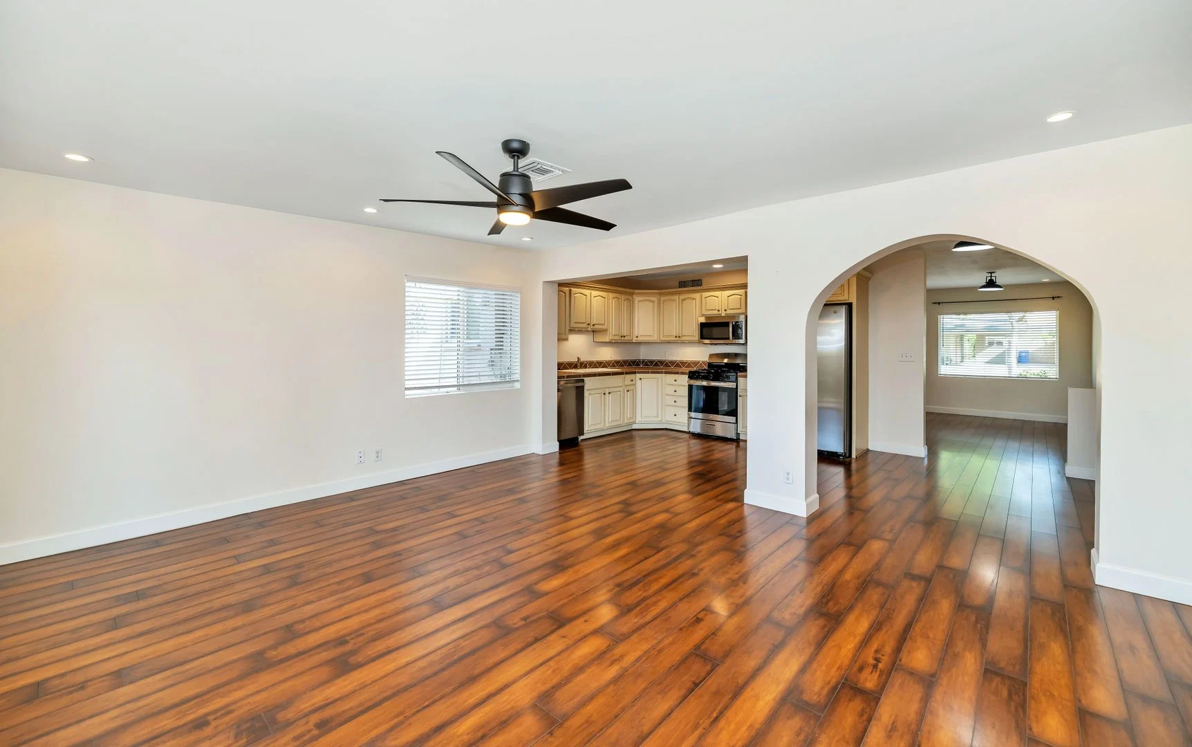 2501 E Highland Ave Phoenix, AZ 85016 photo 4