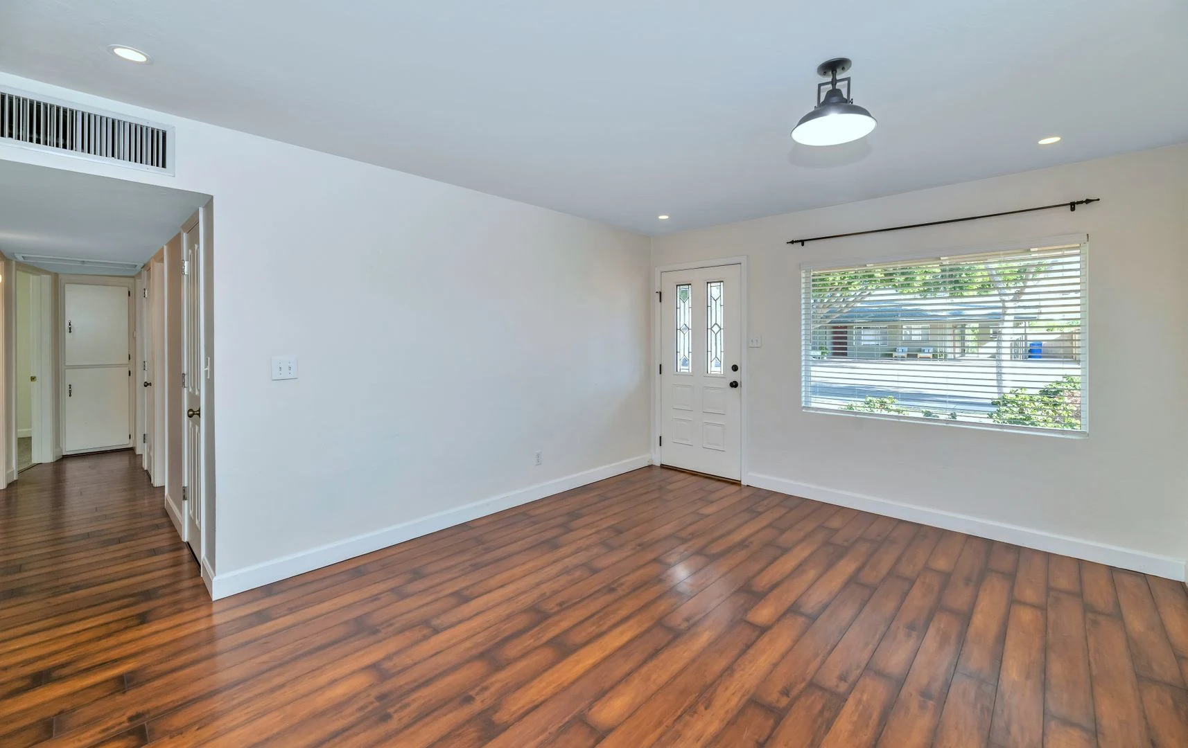 2501 E Highland Ave Phoenix, AZ 85016 photo 3