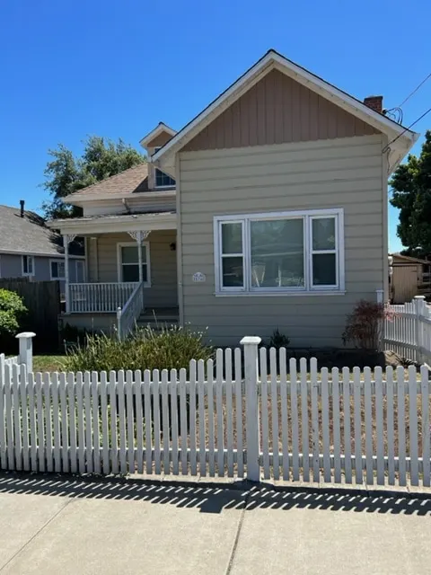 576 Military East